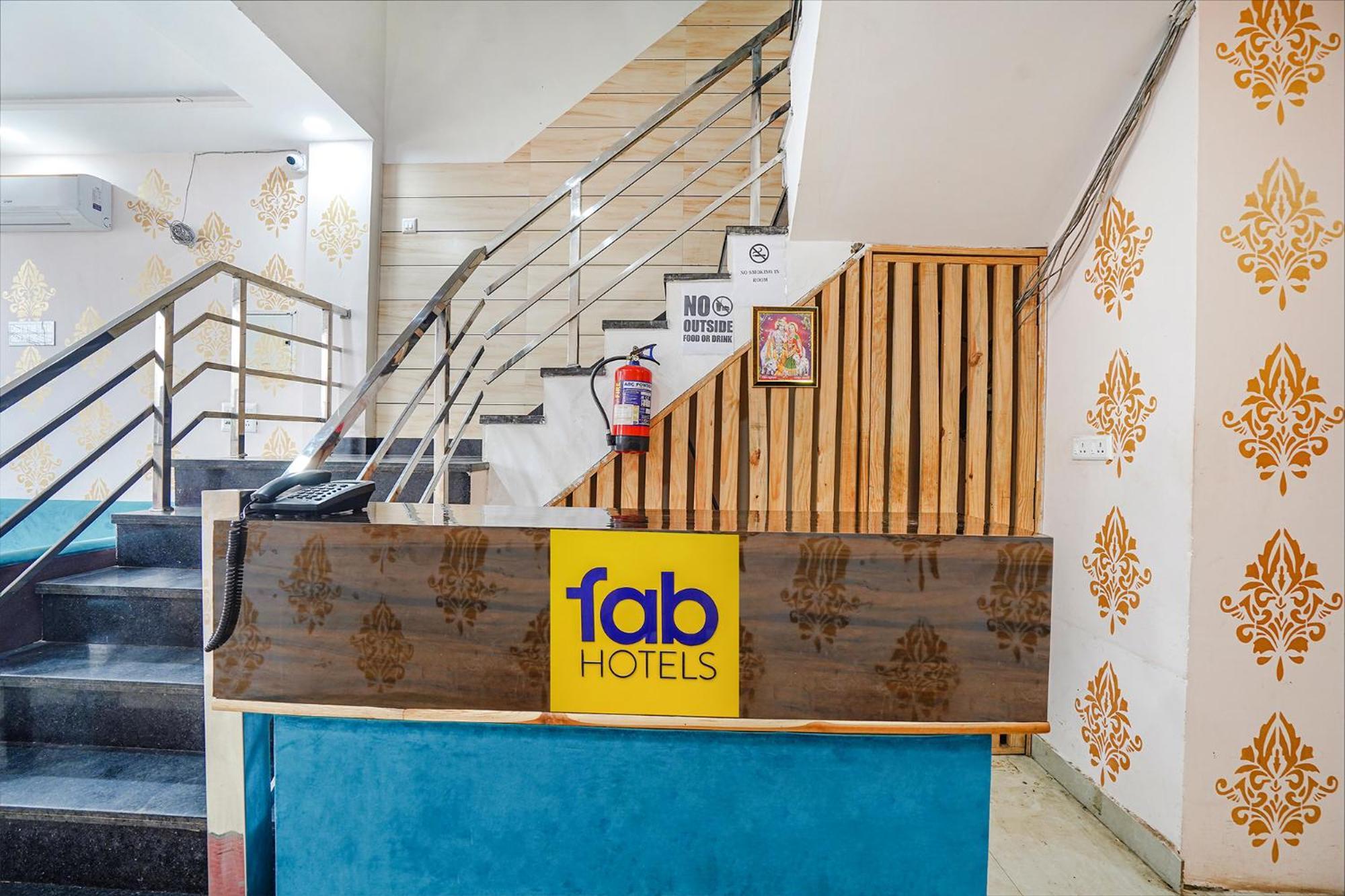 Fabhotel Akash Inn อัครา ภายนอก รูปภาพ